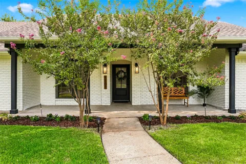 1107 Sundial Drive
