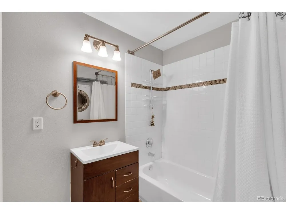 1230 Alton Street Aurora, CO 80010
