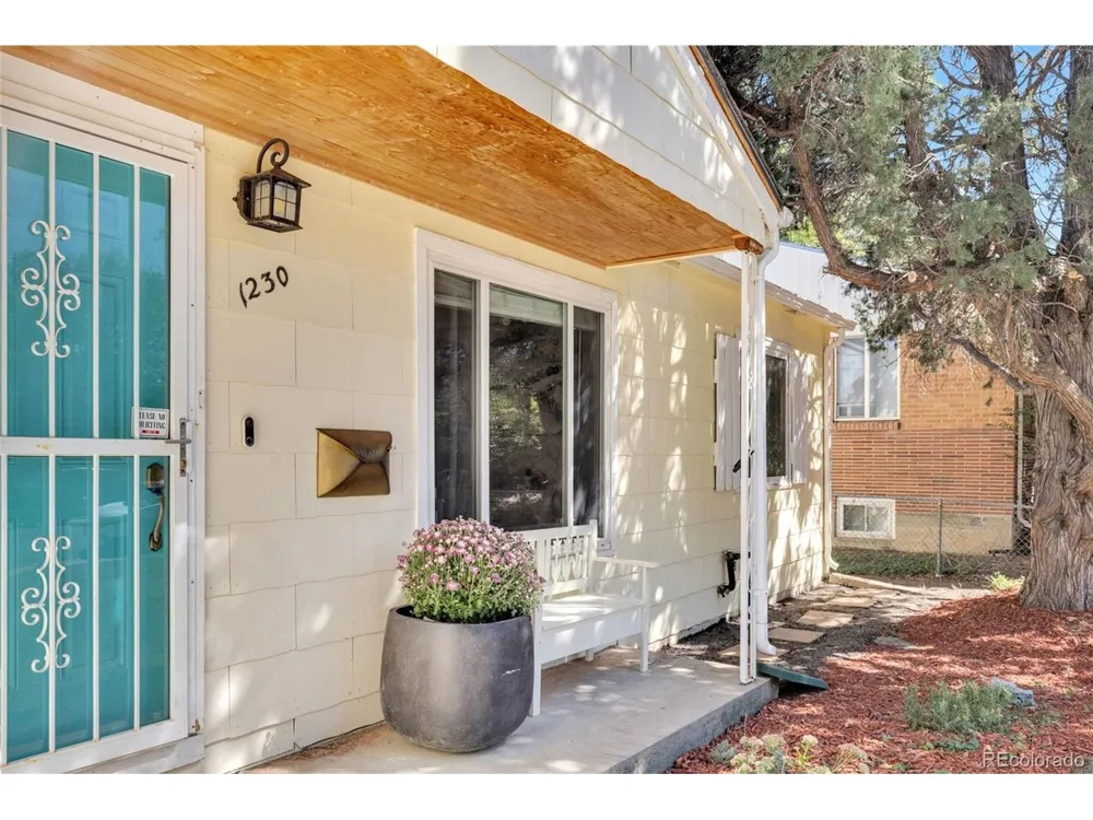 1230 Alton Street Aurora, CO 80010