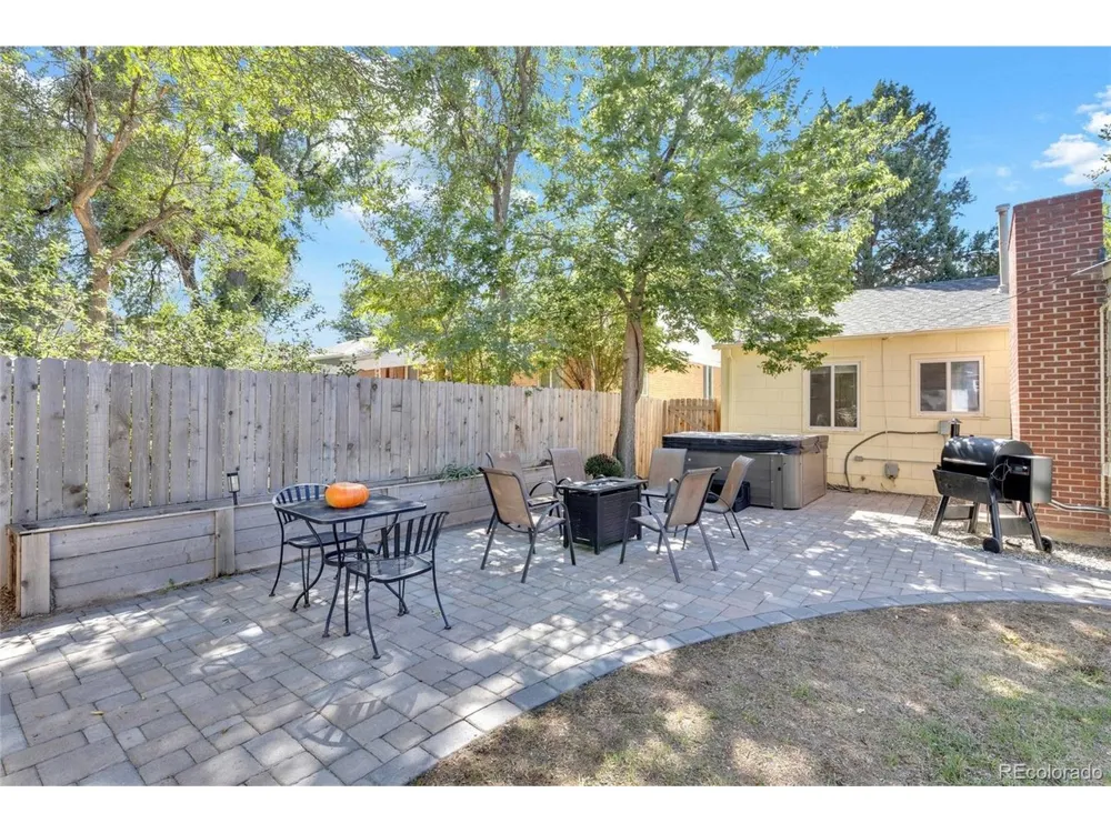 1230 Alton Street Aurora, CO 80010