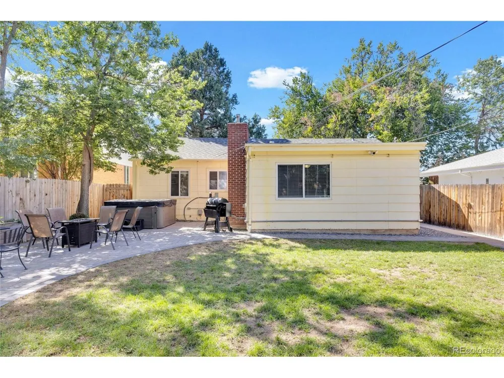 1230 Alton Street Aurora, CO 80010