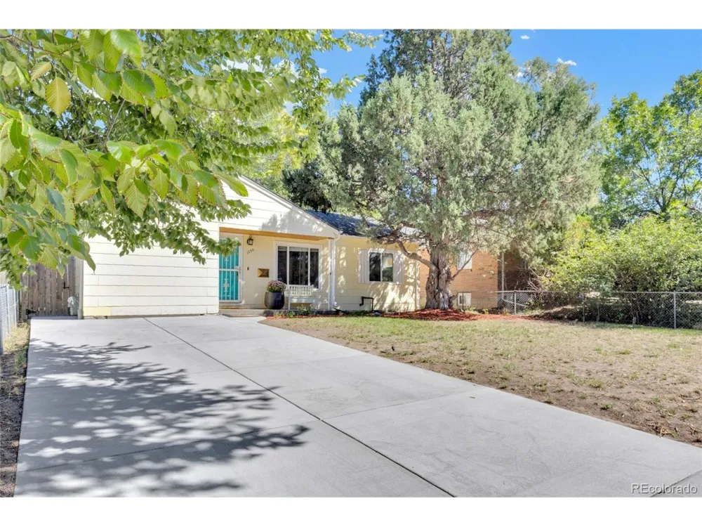1230 Alton Street Aurora, CO 80010