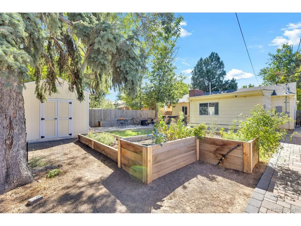 1230 Alton Street Aurora, CO 80010