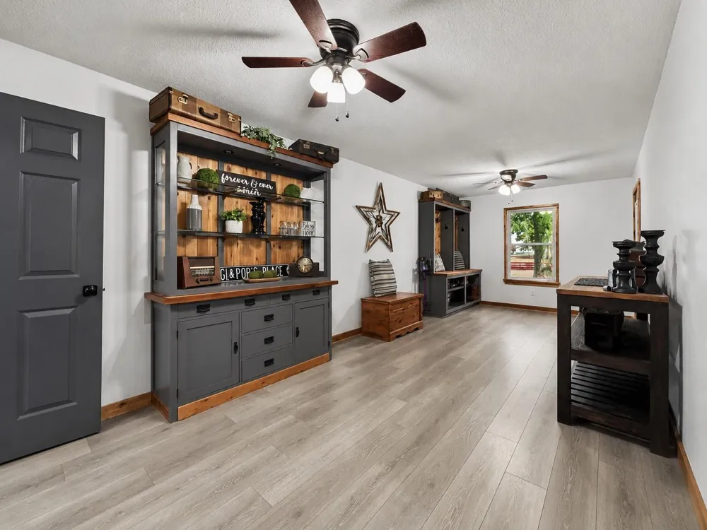 19023 Frey Road Hempstead, TX 77445