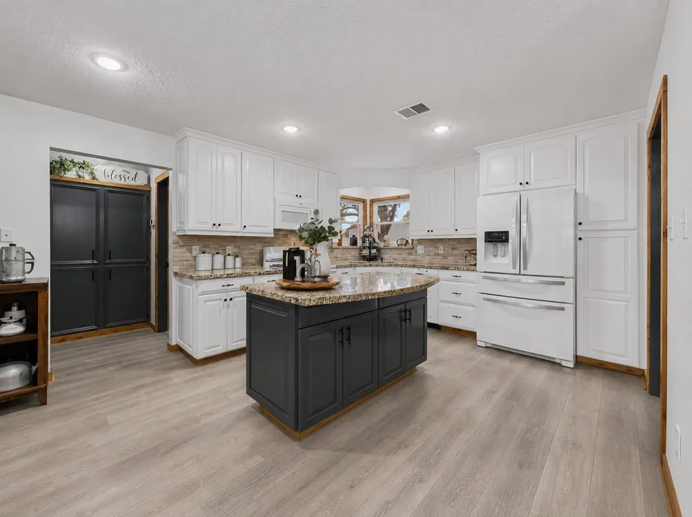19023 Frey Road Hempstead, TX 77445