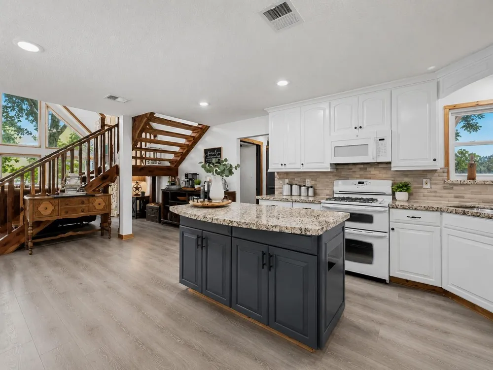 19023 Frey Road Hempstead, TX 77445