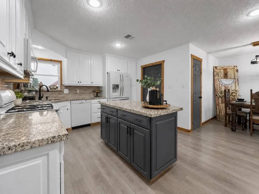 19023 Frey Road Hempstead, TX 77445