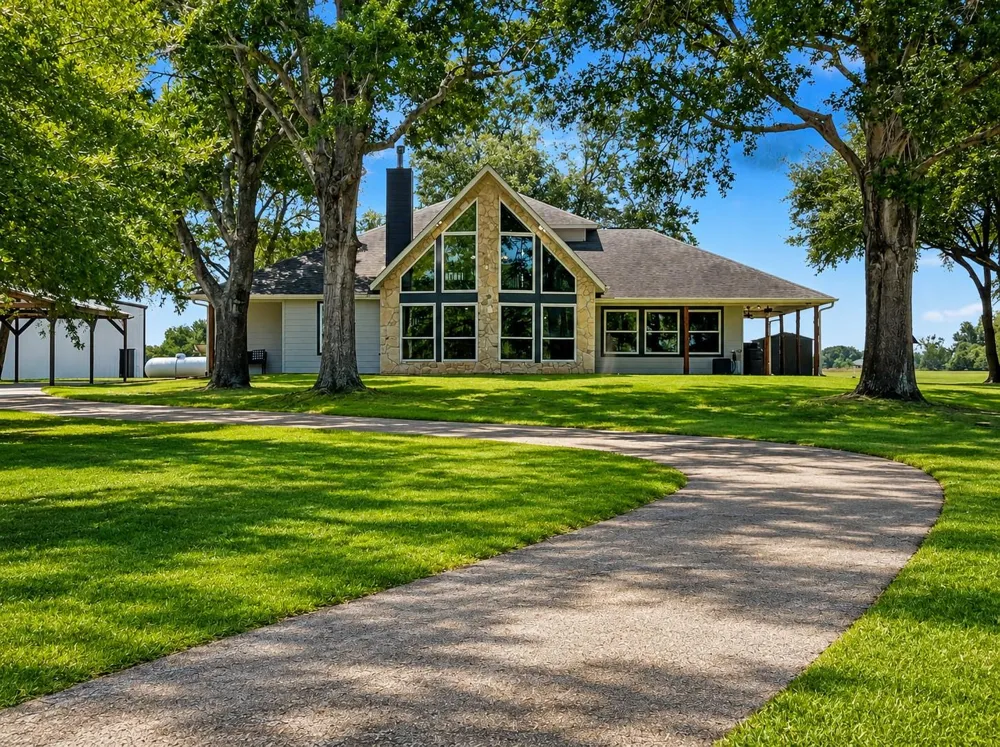 19023 Frey Road Hempstead, TX 77445