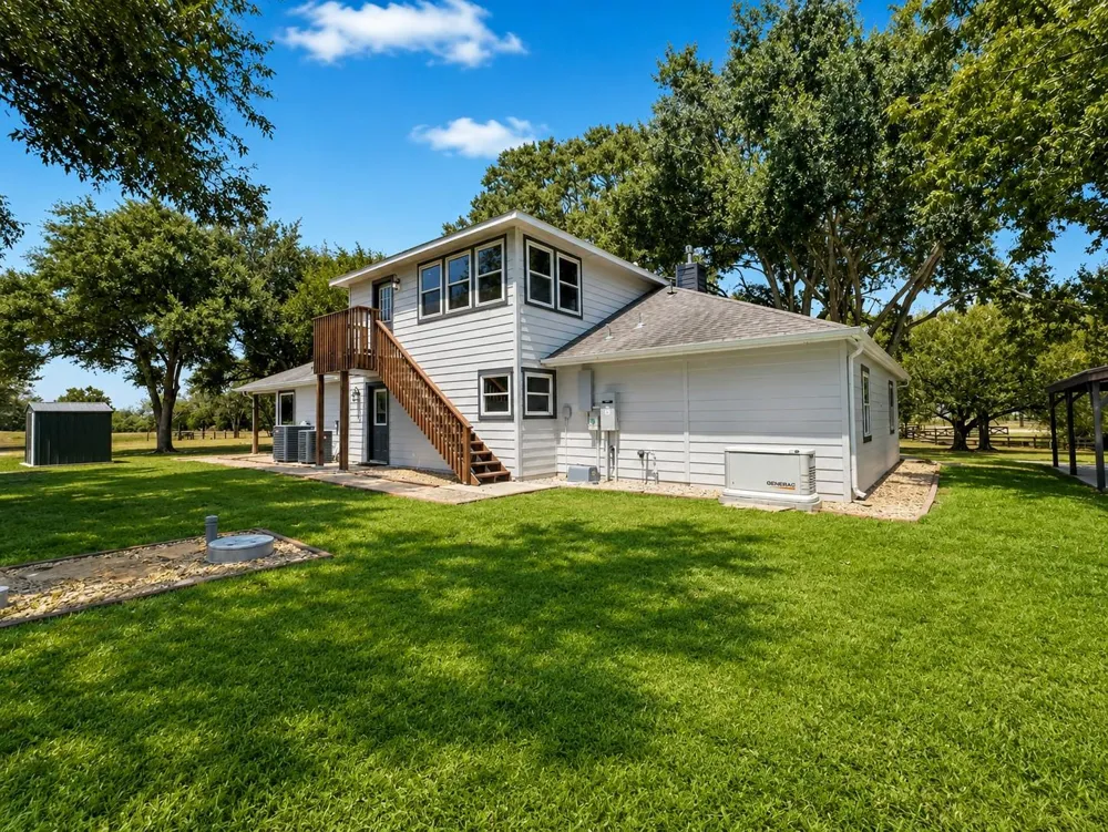 19023 Frey Road Hempstead, TX 77445
