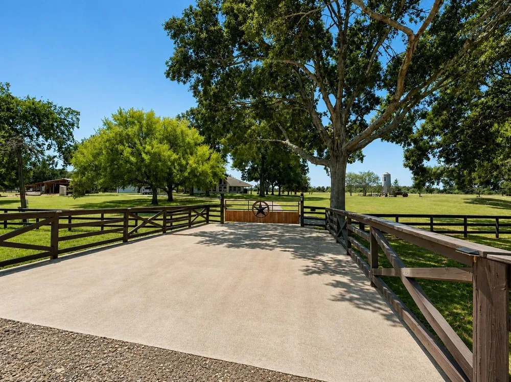 19023 Frey Road Hempstead, TX 77445