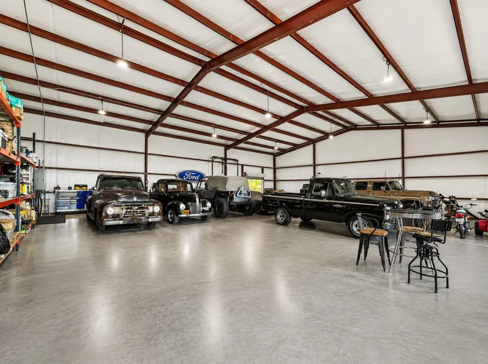 19023 Frey Road Hempstead, TX 77445