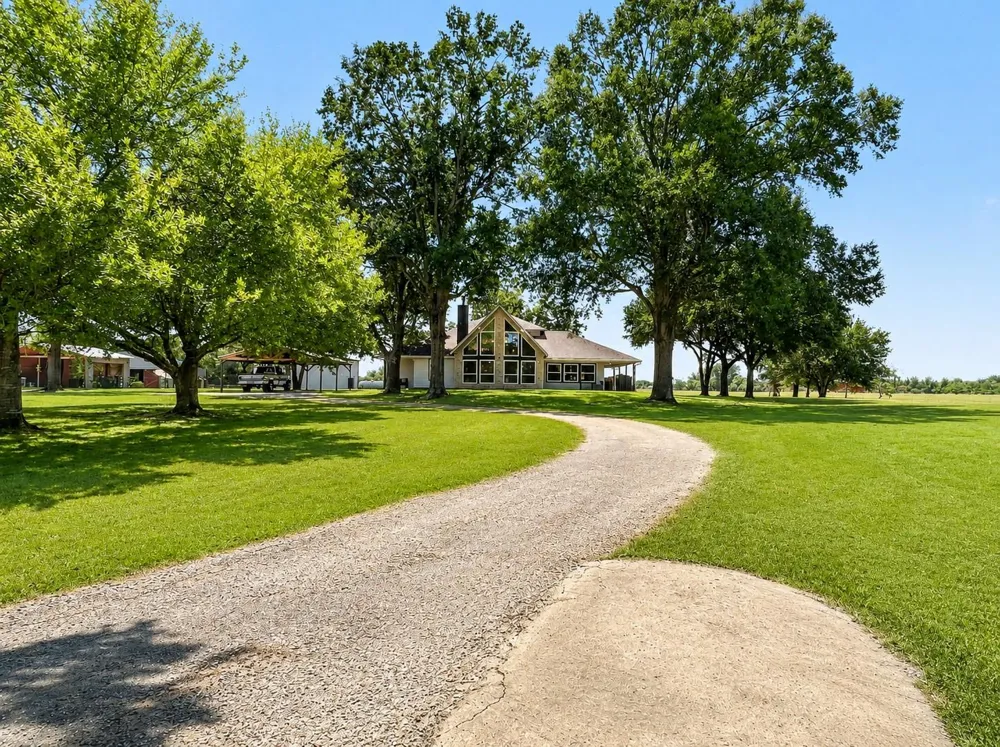 19023 Frey Road Hempstead, TX 77445