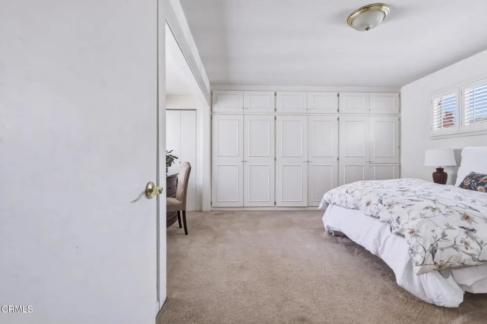 4292 Mesa Vista Drive La Canada Flintridge, CA 91011