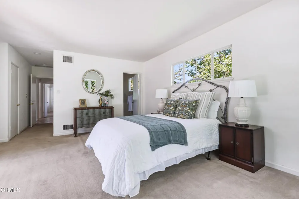4292 Mesa Vista Drive La Canada Flintridge, CA 91011