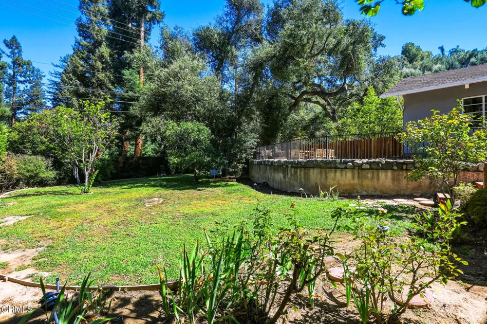 4292 Mesa Vista Drive La Canada Flintridge, CA 91011