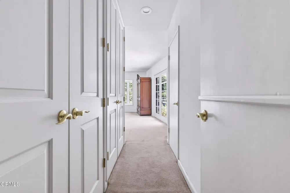 4292 Mesa Vista Drive La Canada Flintridge, CA 91011
