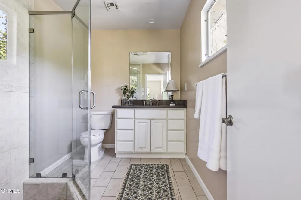 4292 Mesa Vista Drive La Canada Flintridge, CA 91011