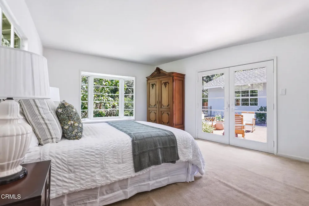 4292 Mesa Vista Drive La Canada Flintridge, CA 91011
