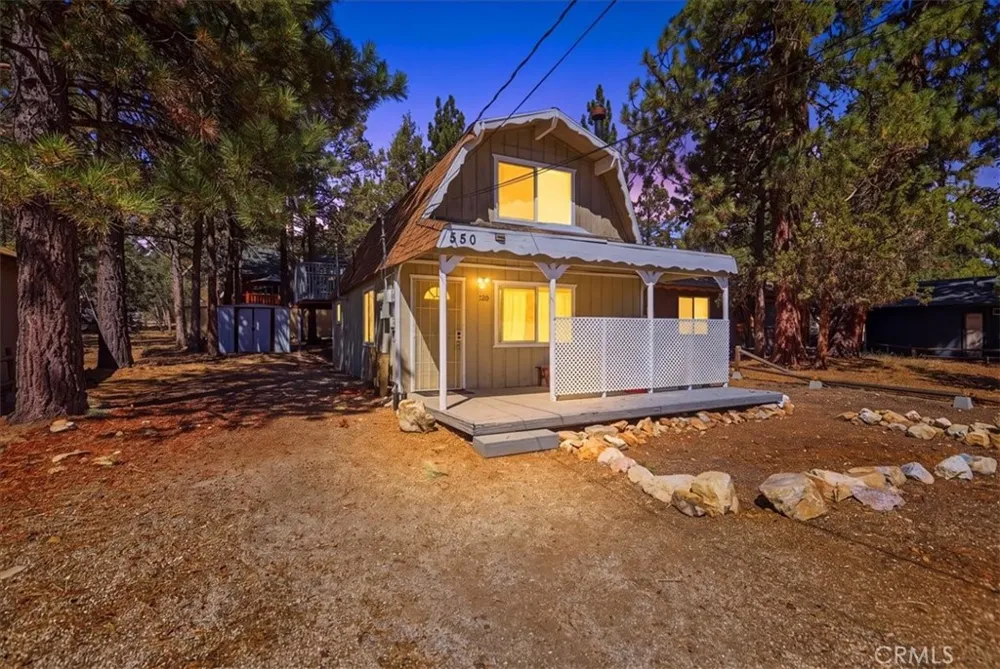 550 Pine Lane Sugarloaf, CA 92386