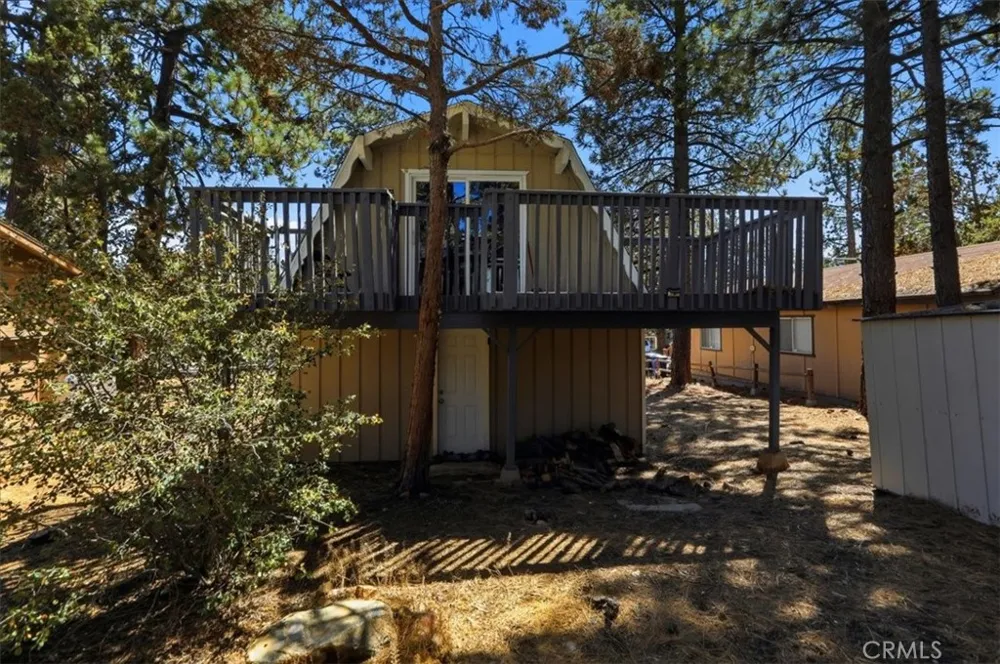 550 Pine Lane Sugarloaf, CA 92386