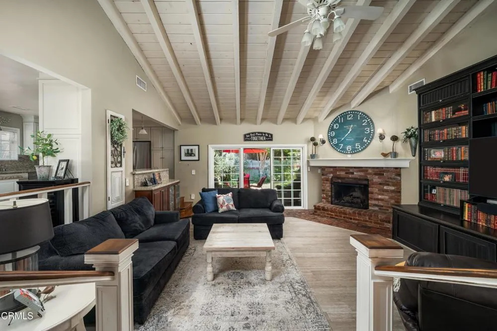 3615 Los Amigos Street Glendale, CA 91214