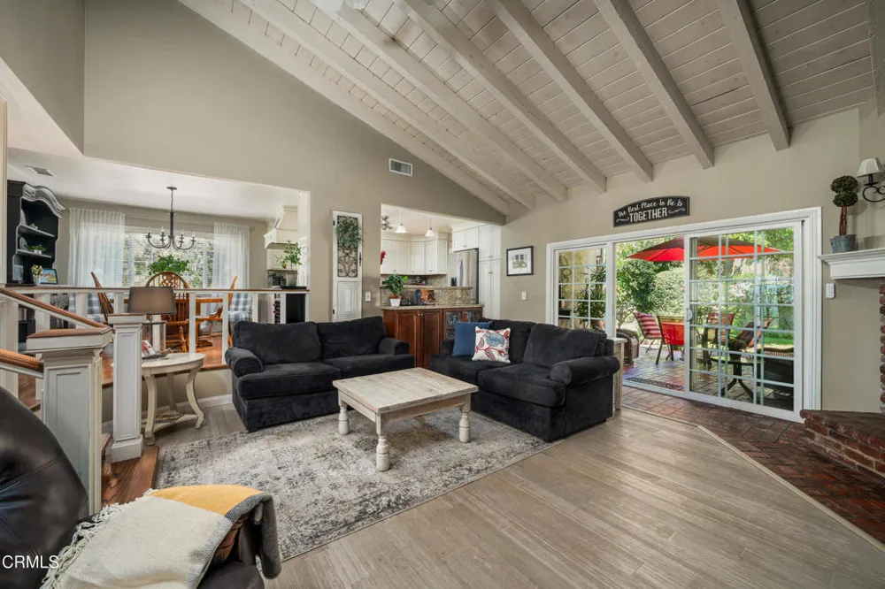 3615 Los Amigos Street Glendale, CA 91214