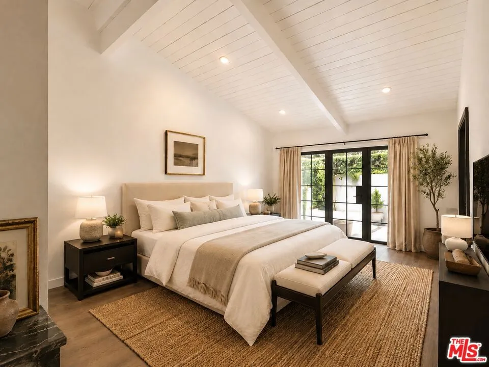 13019 Sky Valley Road Los Angeles, CA 90049