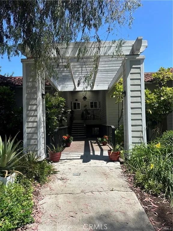 967 Calle Aragon Laguna Woods, CA 92637