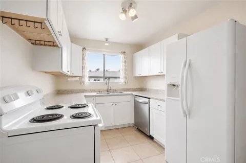 4164 Cherokee Avenue W #E