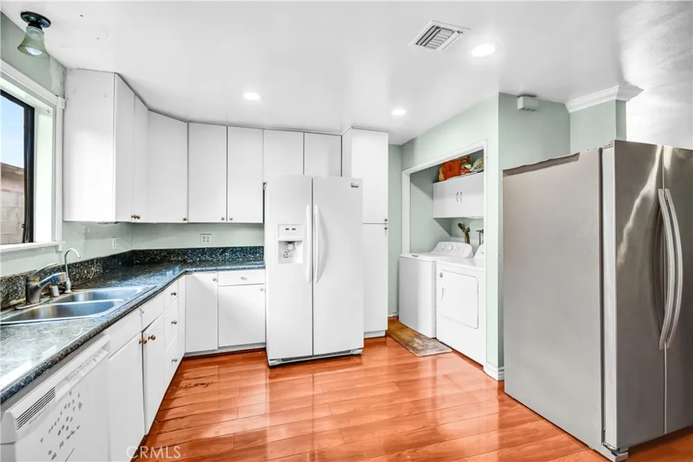 105 S Marguerita Avenue #F Alhambra, CA 91801