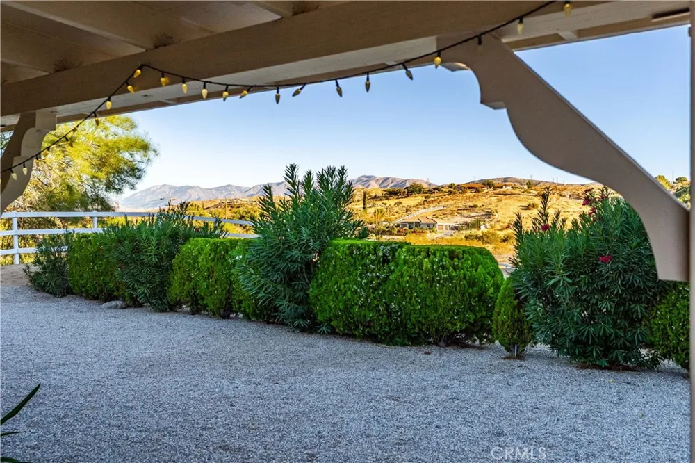 5370 E Avenue T10 Palmdale, CA 93552