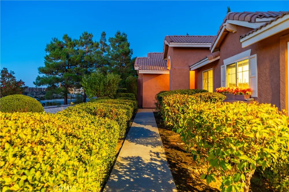 5370 E Avenue T10 Palmdale, CA 93552