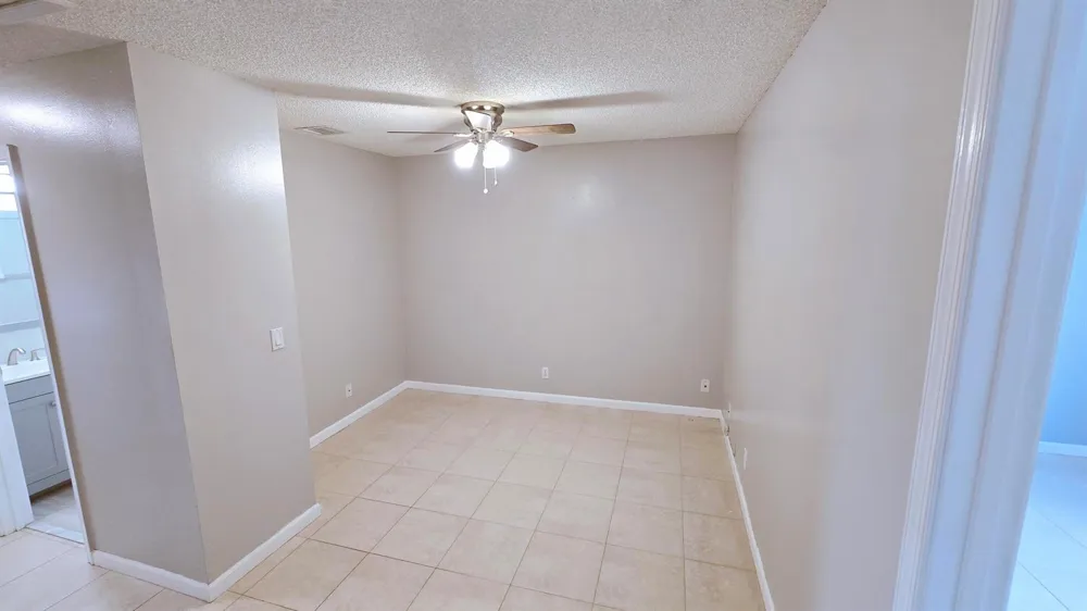 9807 NW 57 Manor Coral Springs, FL 33076