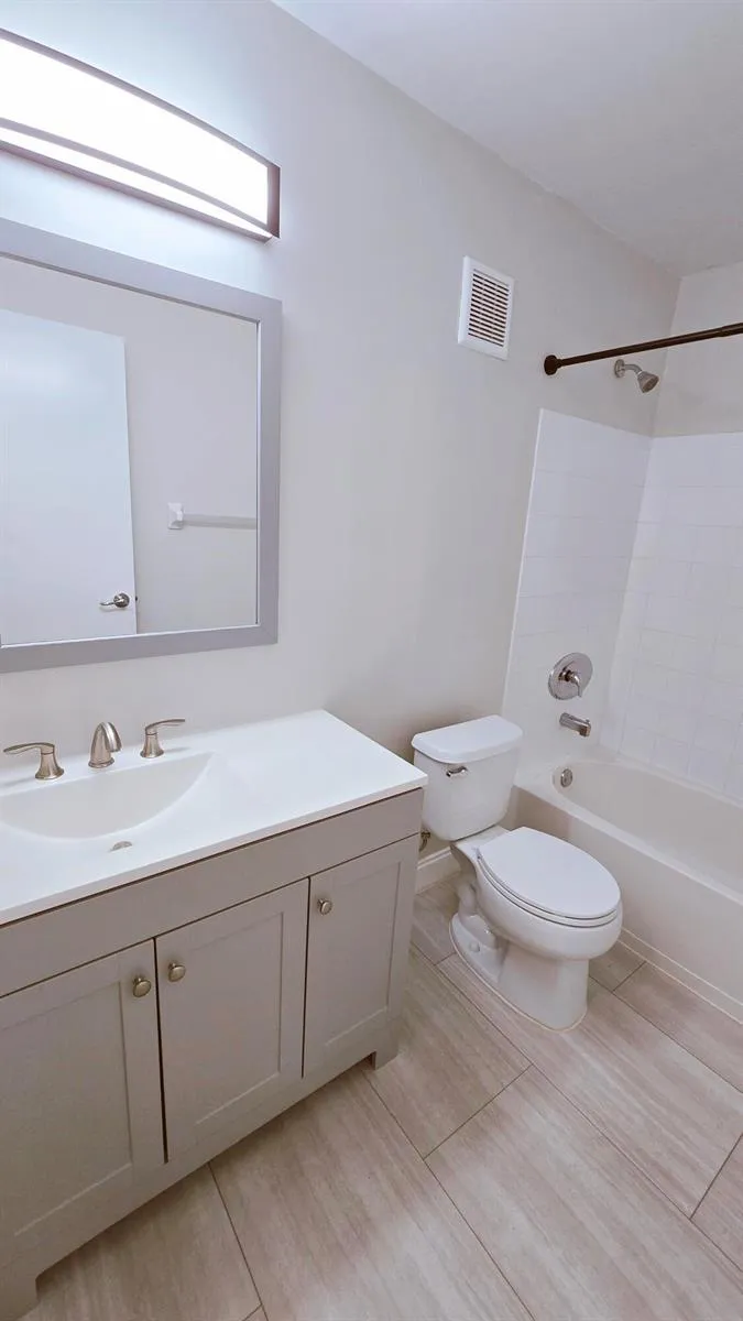 9807 NW 57 Manor Coral Springs, FL 33076