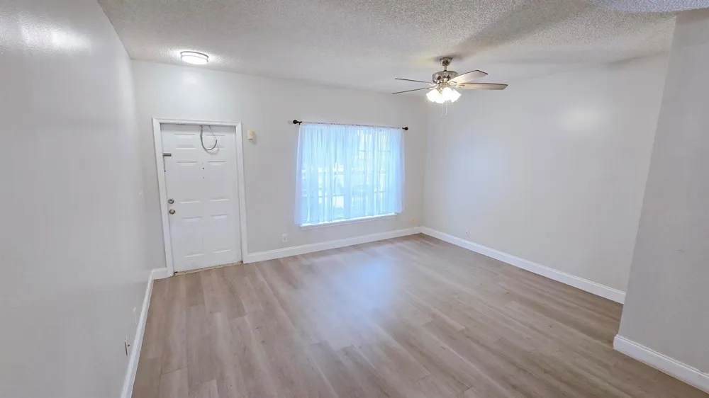 9807 NW 57 Manor Coral Springs, FL 33076