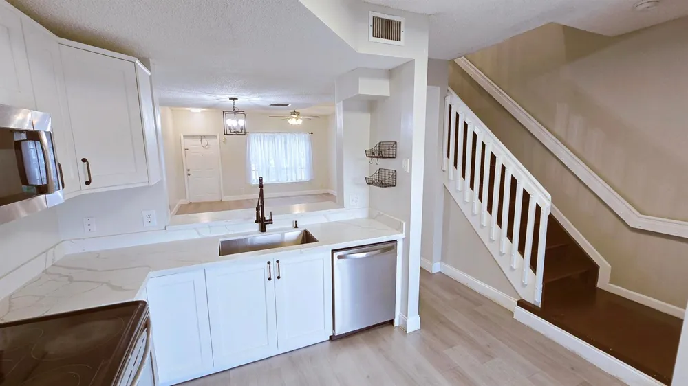 9807 NW 57 Manor Coral Springs, FL 33076