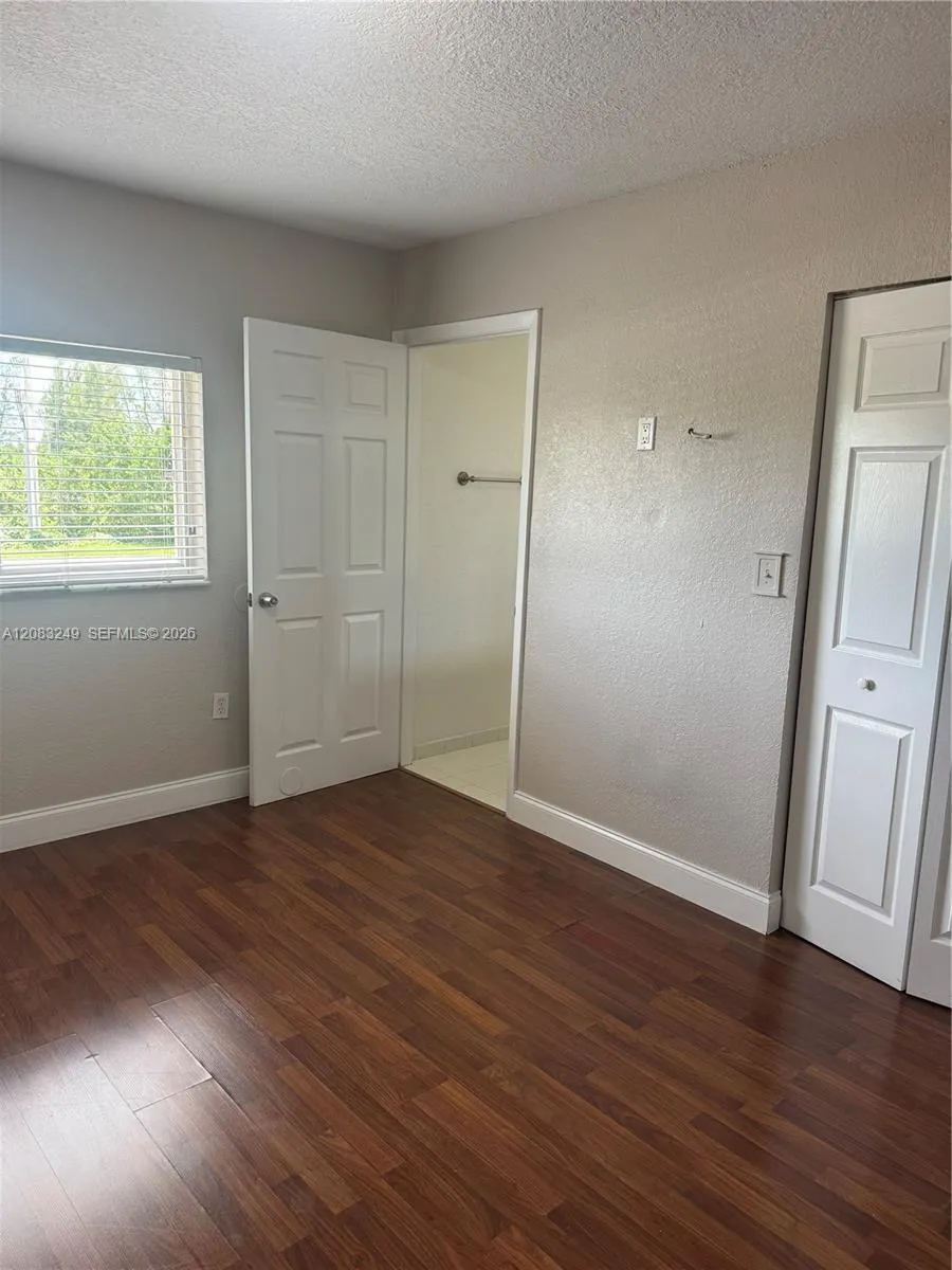 6801 W 36th Ave #204 Hialeah, FL 33018