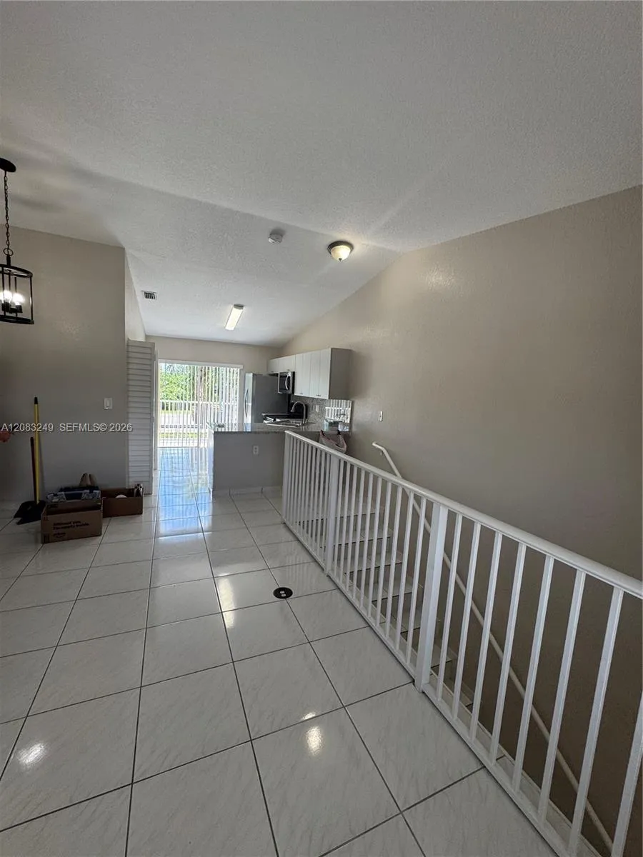 6801 W 36th Ave #204 Hialeah, FL 33018