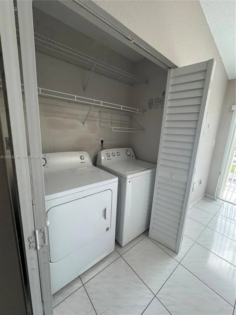 6801 W 36th Ave #204 Hialeah, FL 33018