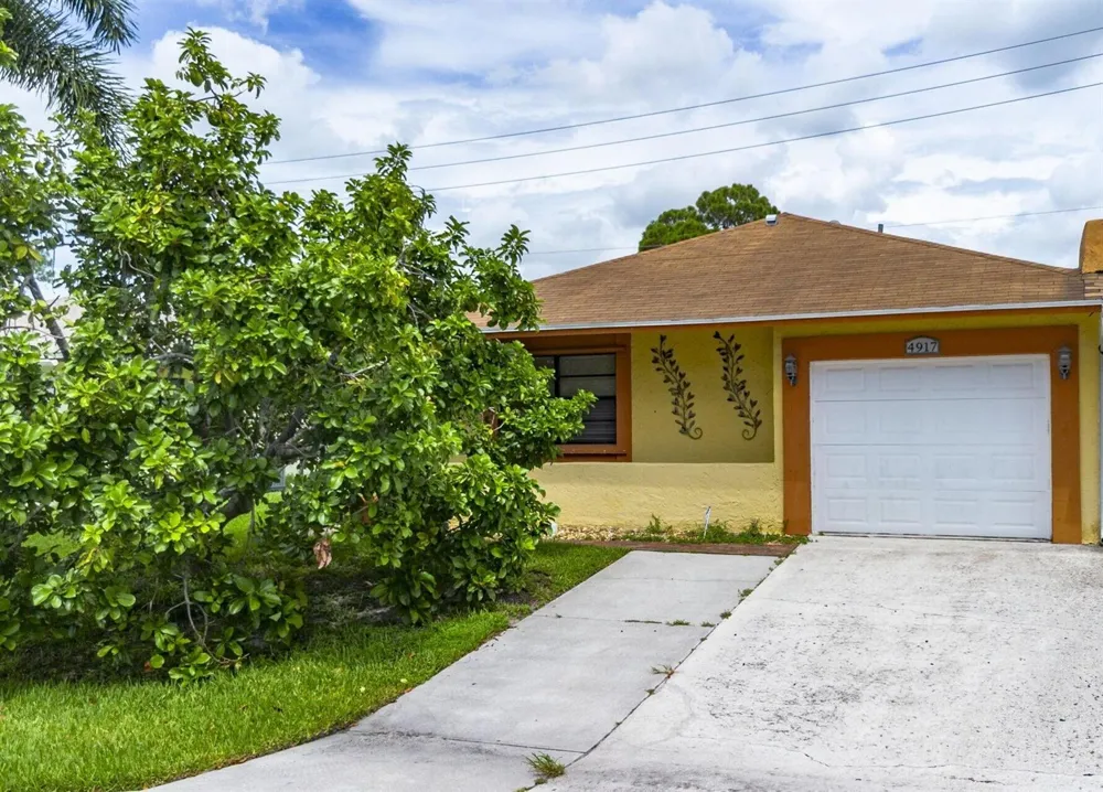 4917 LUQUI COURT West Palm Beach, FL 33415