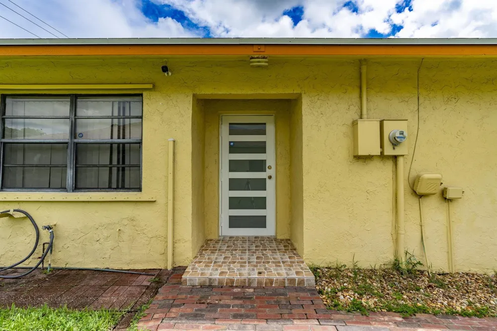 4917 LUQUI COURT West Palm Beach, FL 33415