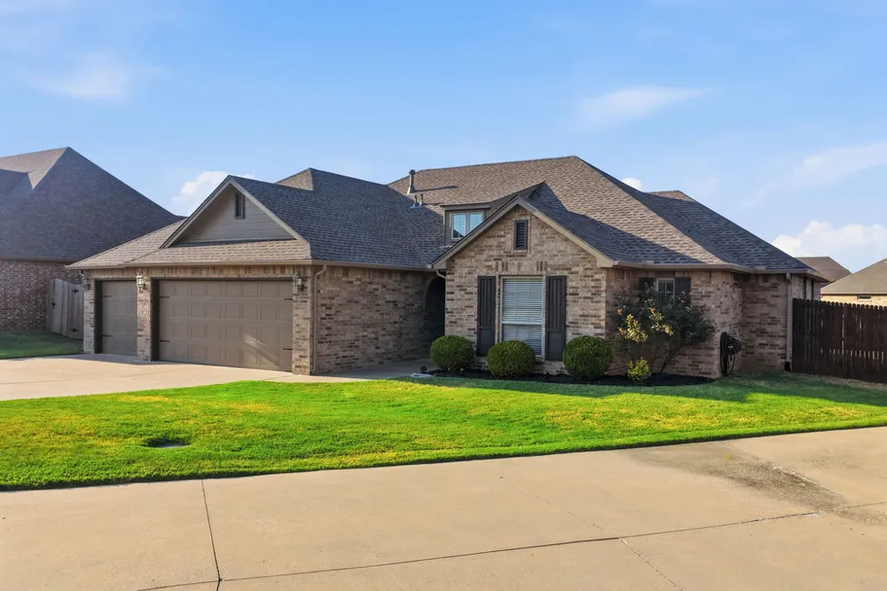 7621 E 83rd Street Owasso, OK 74055