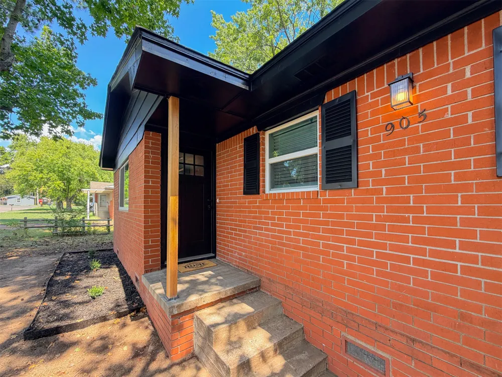 905 Lamer Avenue Tahlequah, OK 74464