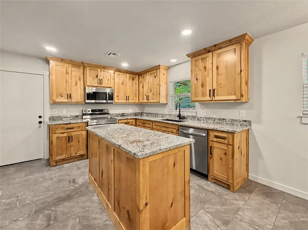 905 Lamer Avenue Tahlequah, OK 74464