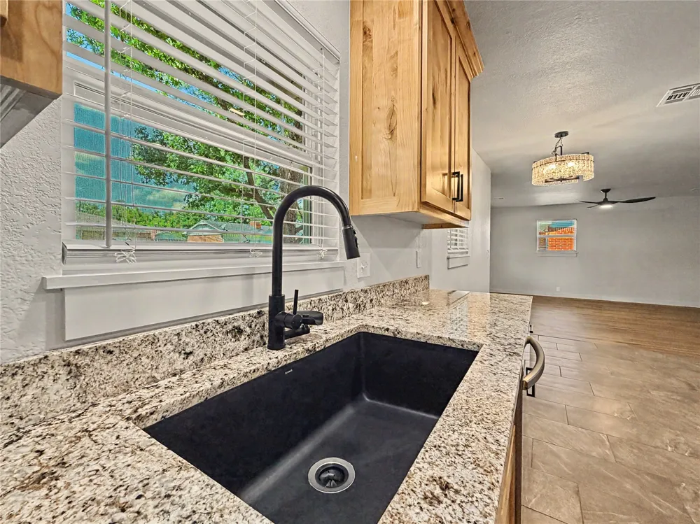 905 Lamer Avenue Tahlequah, OK 74464