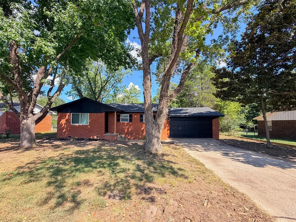 905 Lamer Avenue Tahlequah, OK 74464