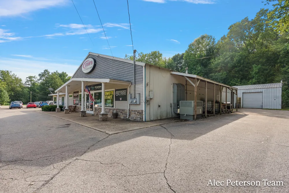 4066 Division Avenue S Leighton Township, MI 49348