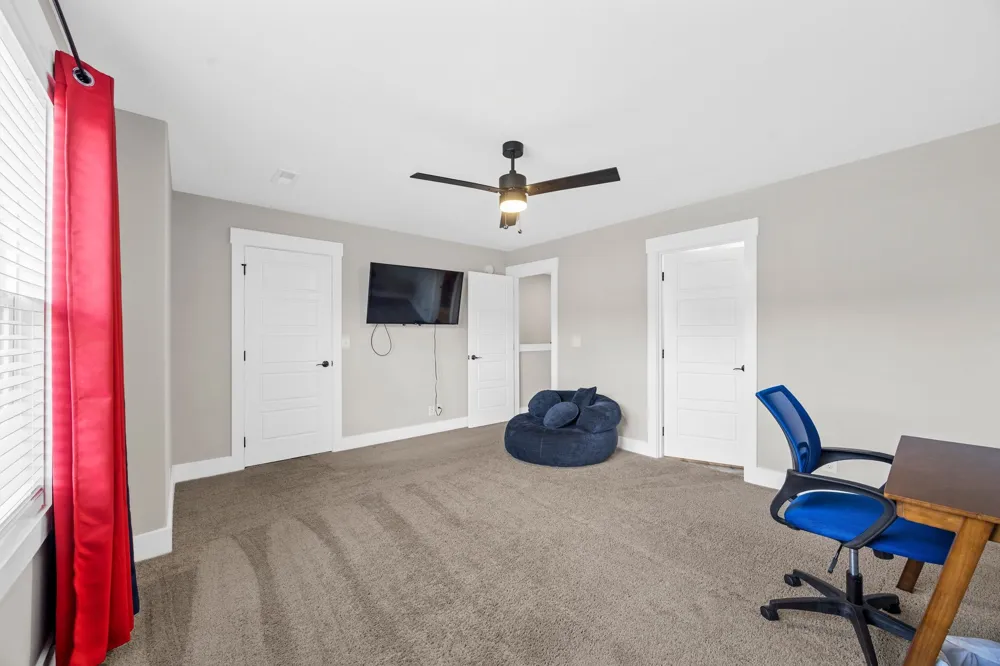 207 Jonathan Wade Cir Clarksville, TN 37043
