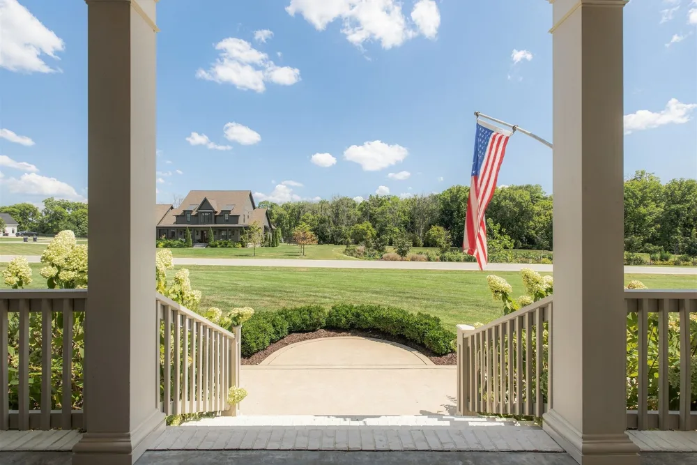 1727 Swansons Ridge Dr Franklin, TN 37064