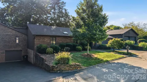 103 Briar Ridge Circle